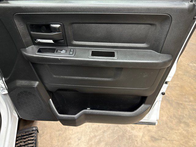 Used 2024 RAM 2500 Tradesman w/ Chrome Appearance Group AWD/4WD image 28