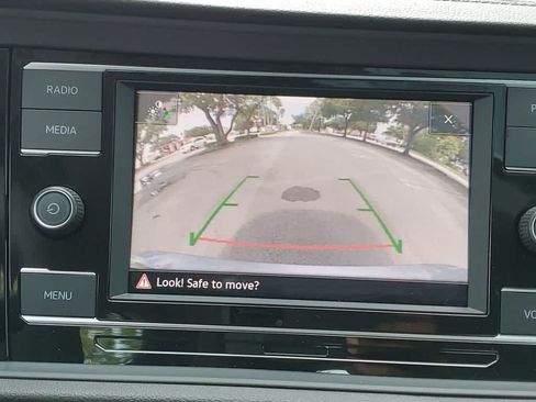 Used 2024 Volkswagen Jetta SE FWD image 24