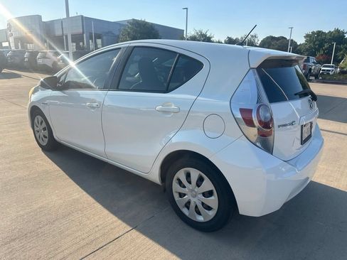 Used 2013 Toyota Prius C One FWD image 9