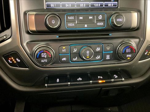Used 2018 Chevrolet Silverado 2500 LT w/ Midnight Edition AWD/4WD image 35