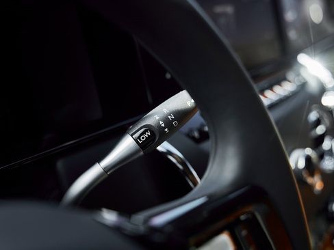 Used 2026 Rolls-Royce Cullinan image 65