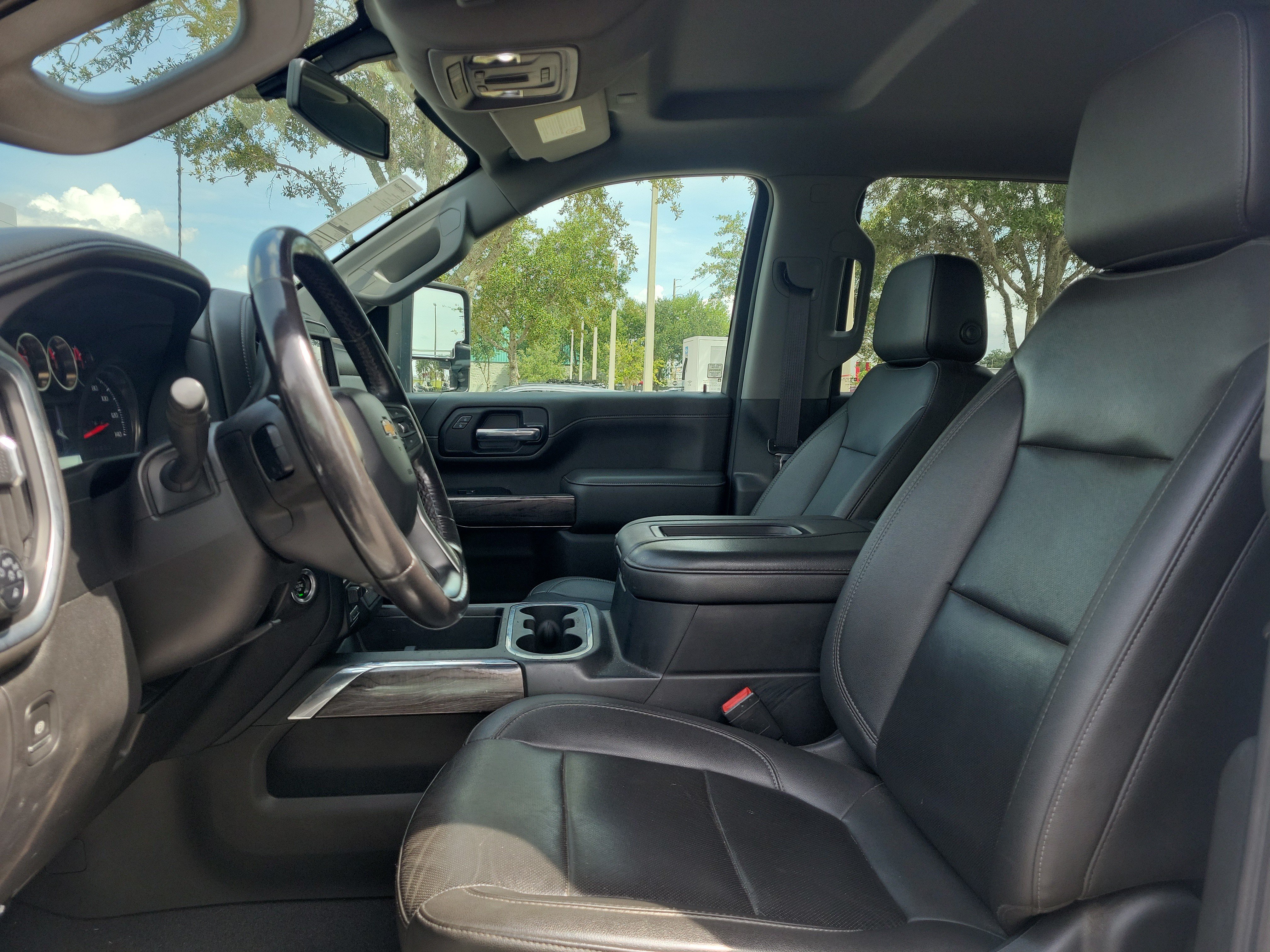 Used 2022 Chevrolet Silverado 3500 LTZ w/ LTZ Plus Package AWD/4WD image 12