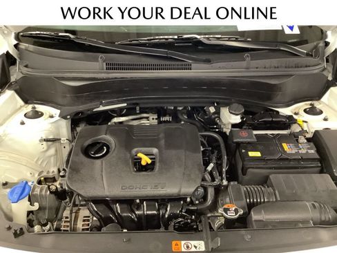 Used 2024 Kia Seltos LX AWD/4WD image 18
