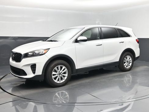 Used 2020 Kia Sorento FWD V6 image 9