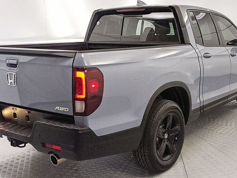 Used 2023 Honda Ridgeline Black Edition image 3