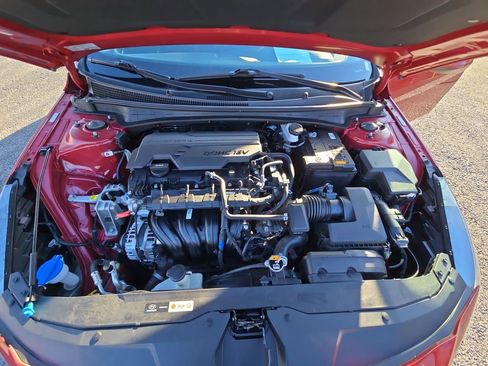 Used 2023 Hyundai Elantra SEL image 30