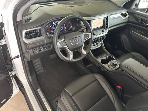 Used 2023 GMC Acadia SLT w/ Technology Package FWD image 14
