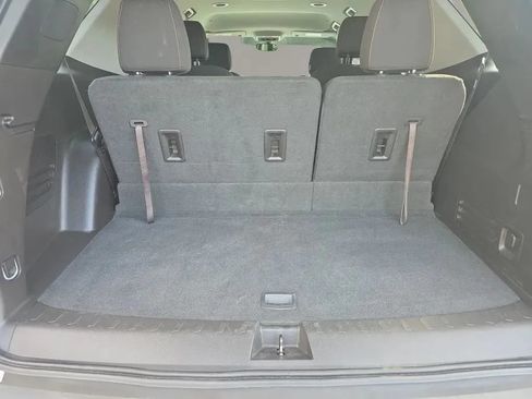 Used 2019 Chevrolet Traverse LT w/ LPO, Floor Liner Package AWD/4WD image 11