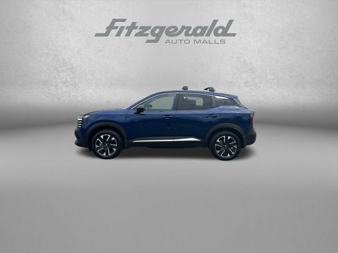 Used 2026 Nissan Kicks SV w/ SV Premium Package AWD/4WD image 5