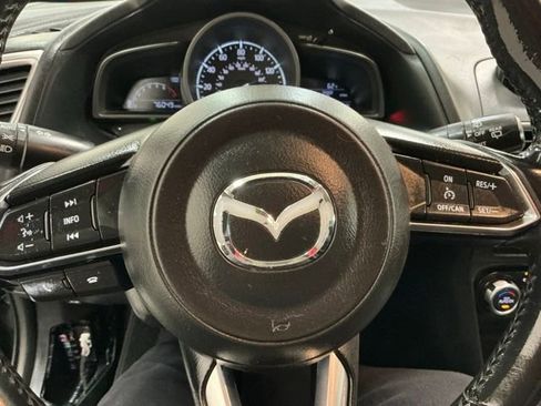 Used 2018 MAZDA MAZDA3 Touring image 27
