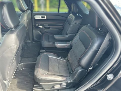 Used 2023 Ford Explorer ST-Line image 25