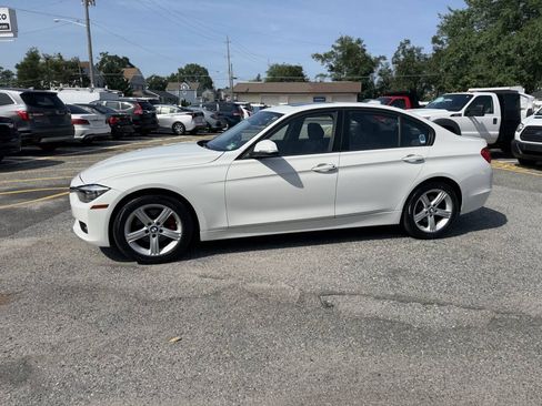 Used 2014 BMW 320i xDrive Sedan AWD/4WD image 15