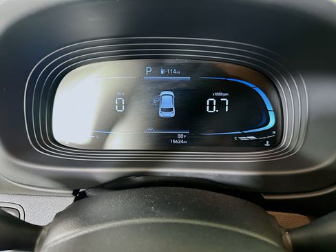 Used 2023 Hyundai Venue Limited w/ Cargo Package FWD image 19