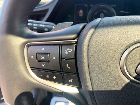 Used 2022 Lexus ES 300h FWD image 11
