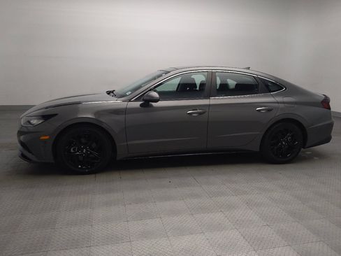 Used 2022 Hyundai Sonata SEL w/ Convenience Package FWD image 2