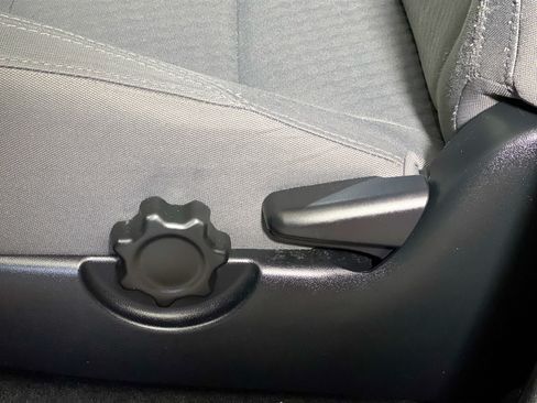 Used 2021 Toyota Tacoma SR w/ SR Convenience Package RWD image 15