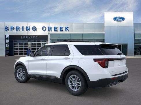 New 2026 Ford Explorer Active image 4