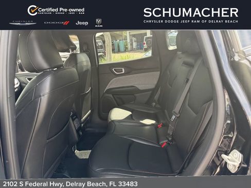 Used 2024 Jeep Compass Latitude AWD/4WD image 13