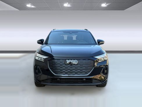 New 2026 Audi Q4 e-tron Premium image 5