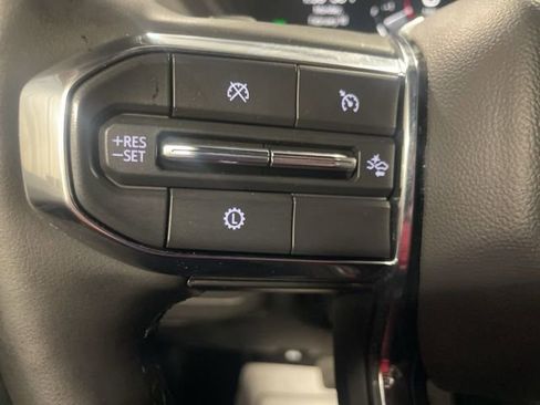 Used 2025 GMC Yukon Denali image 24