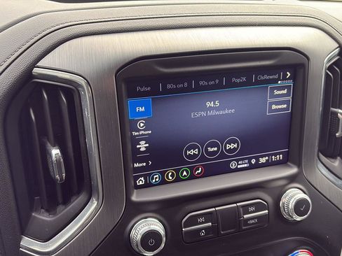 Used 2023 GMC Sierra 2500 Denali w/ Denali Ultimate Package image 9