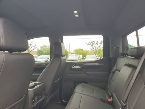 Certified 2024 Chevrolet Silverado 1500 LT Trail Boss w/ Convenience Package II AWD/4WD image 8