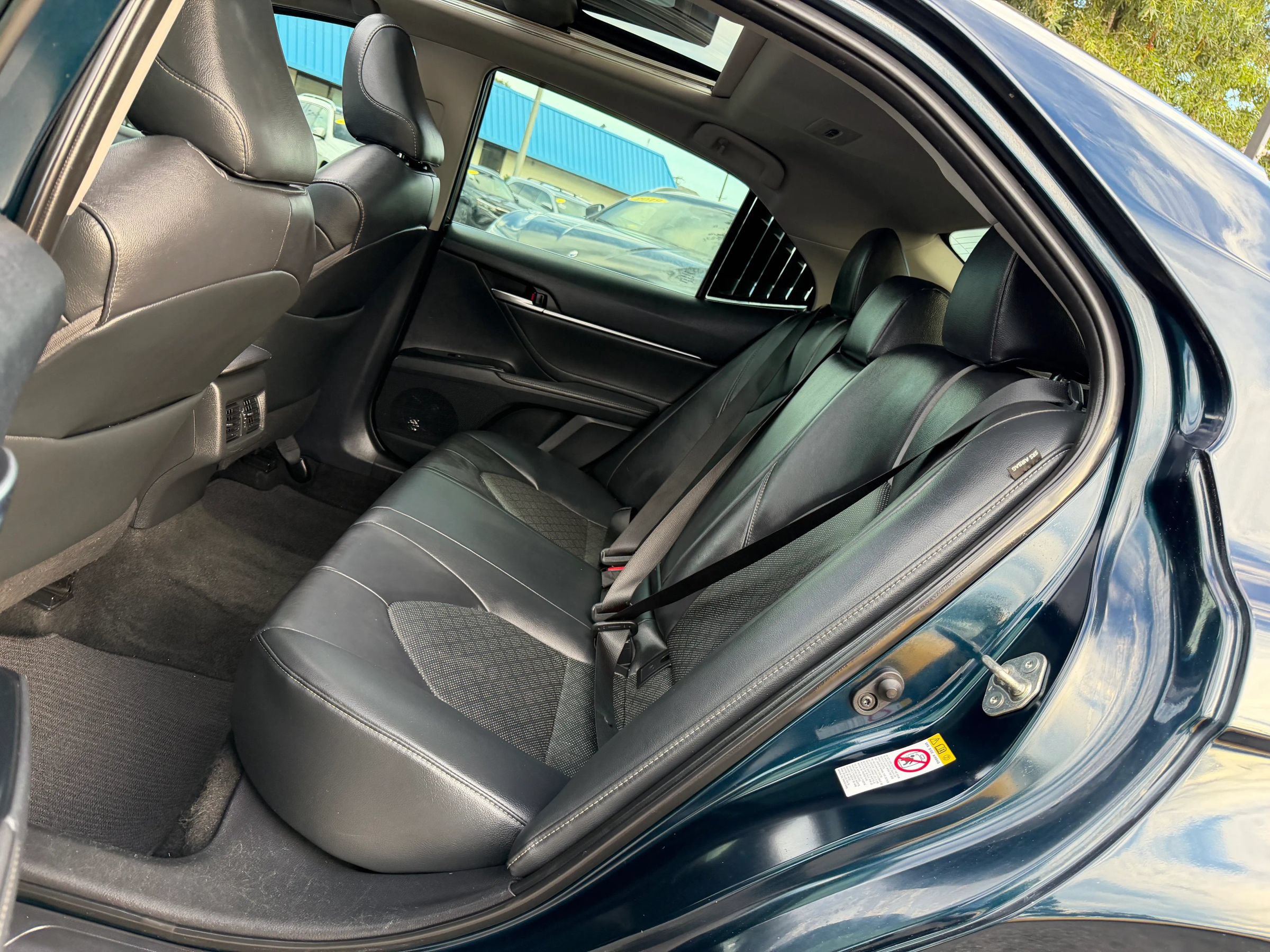 Used 2018 Toyota Camry XSE FWD image 15