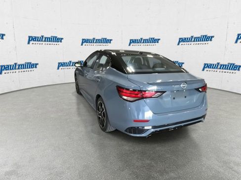 Used 2024 Nissan Sentra SR w/ SR Premium Package FWD image 9