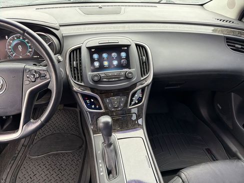 Used 2015 Buick LaCrosse Premium image 20
