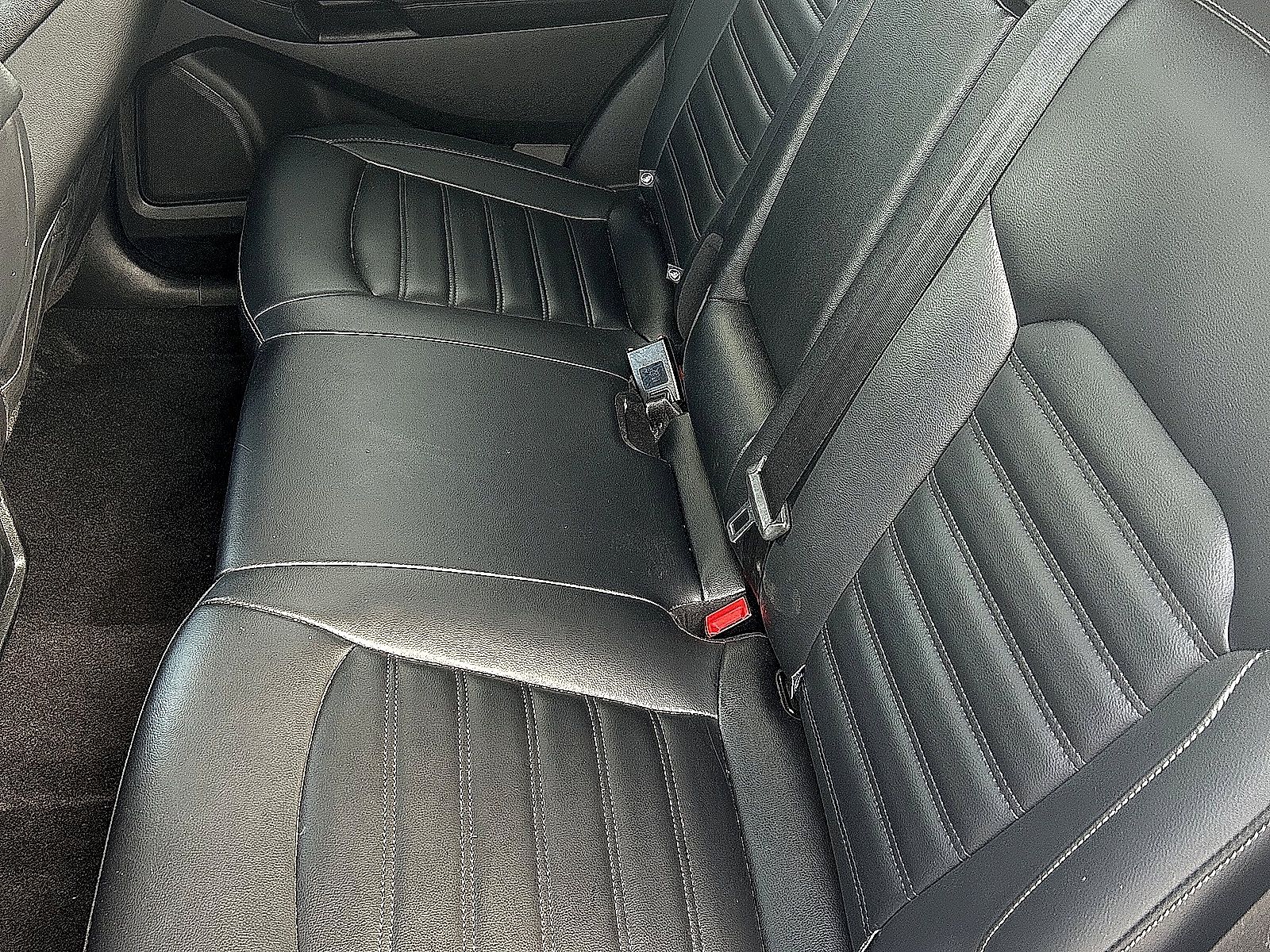 Used 2024 Ford Edge SEL AWD/4WD image 7