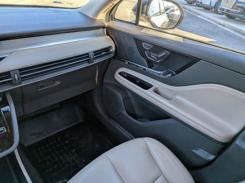 Certified 2022 Lincoln Corsair FWD image 19