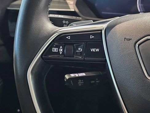 Used 2023 Audi e-tron Premium Plus w/ Premium Plus Package AWD/4WD image 27