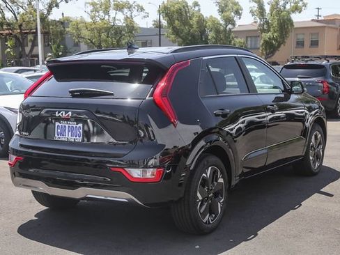 Used 2026 Kia Niro Wind FWD image 9