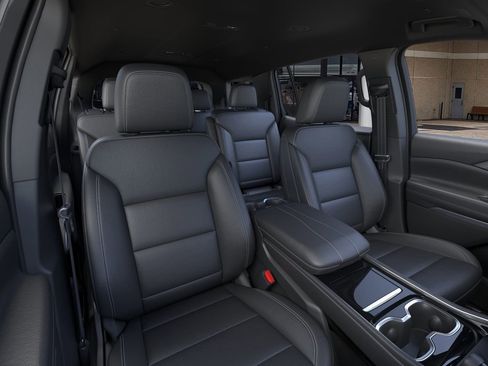 New 2026 Chevrolet Traverse LT w/ Midnight/Sport Edition image 16