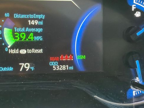 Used 2021 Toyota RAV4 Limited AWD/4WD image 10