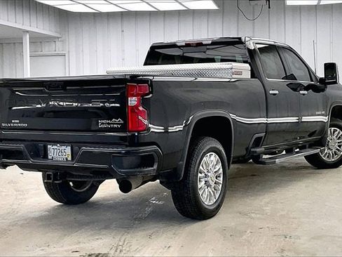 Used 2022 Chevrolet Silverado 3500 High Country image 12
