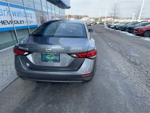 Used 2025 Nissan Sentra SV w/ Trunk Package image 7