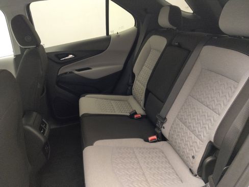 Used 2024 Chevrolet Equinox LT image 18