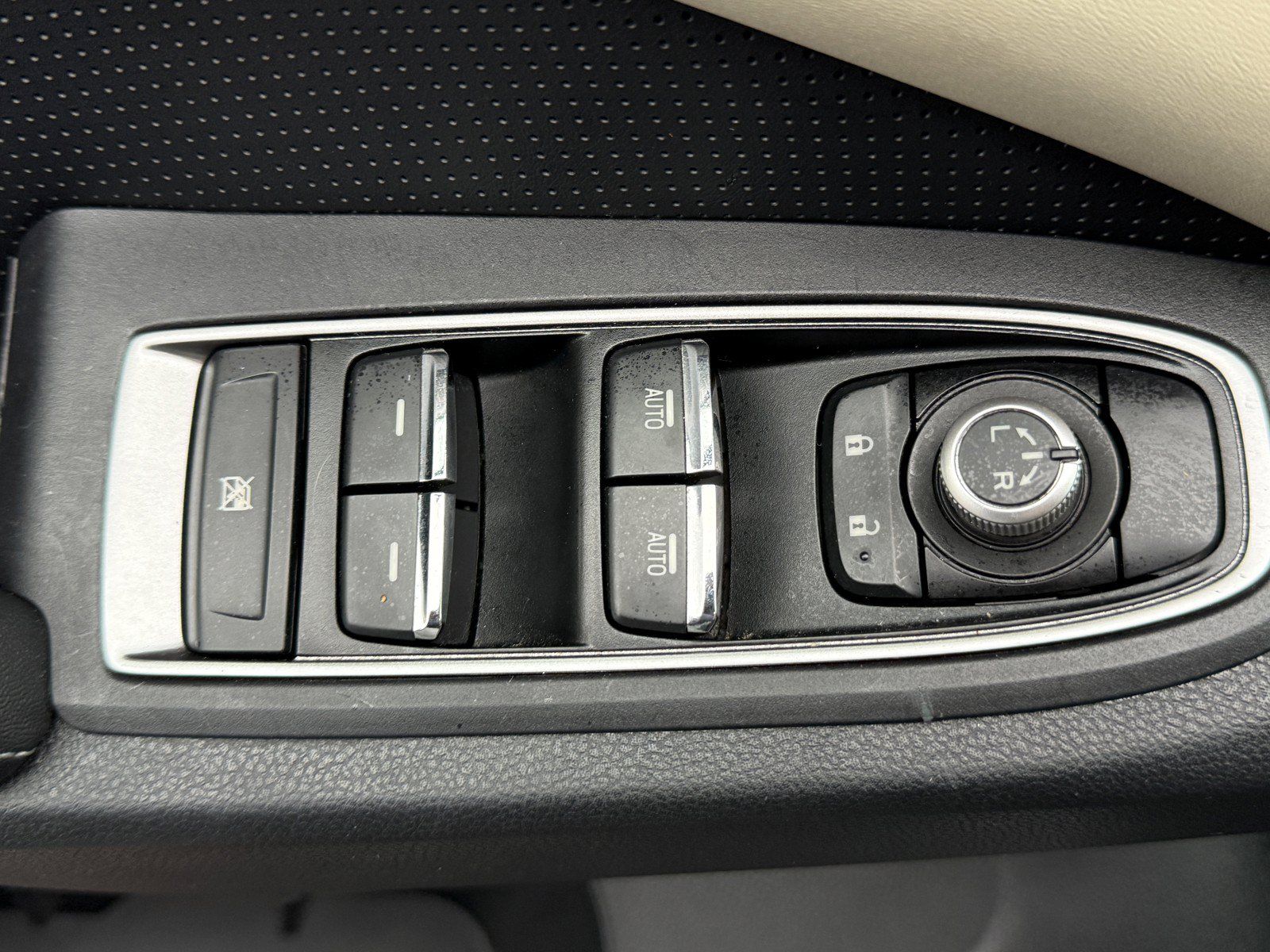 Used 2022 Subaru Ascent Limited AWD/4WD image 20