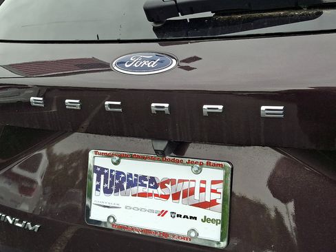 Used 2023 Ford Escape Platinum AWD/4WD image 17