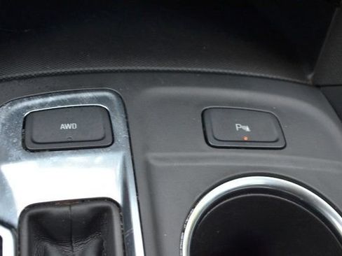 Used 2024 Chevrolet Equinox LT AWD/4WD image 30