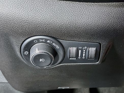 Used 2022 Jeep Compass Latitude AWD/4WD image 10