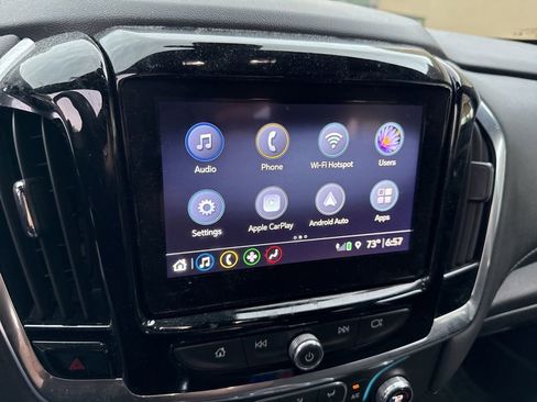 Used 2023 Chevrolet Traverse LT FWD image 15