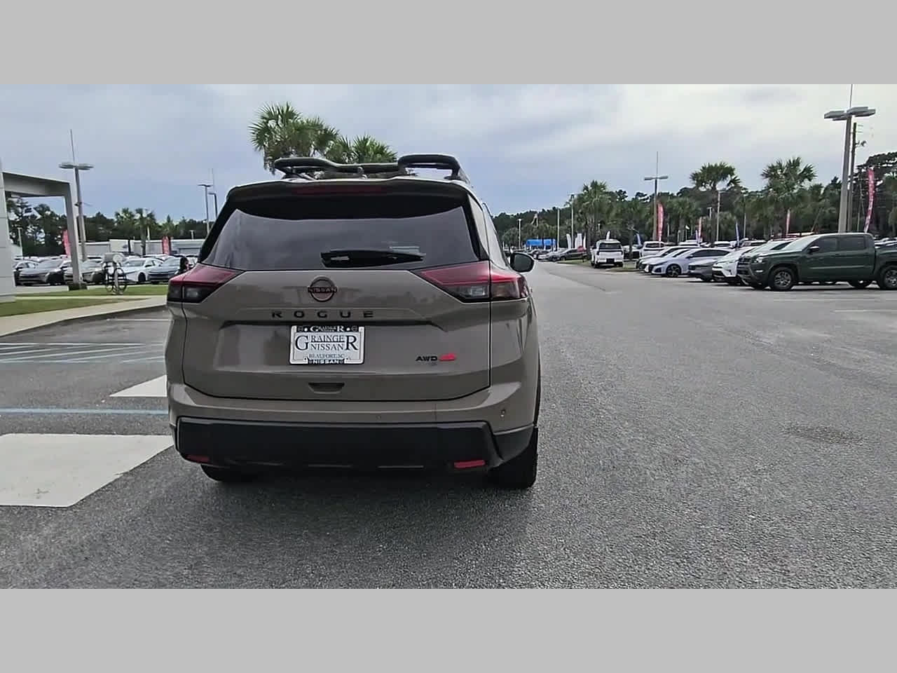 Used 2025 Nissan Rogue SV w/ Rock Creek Premium Package AWD/4WD image 33