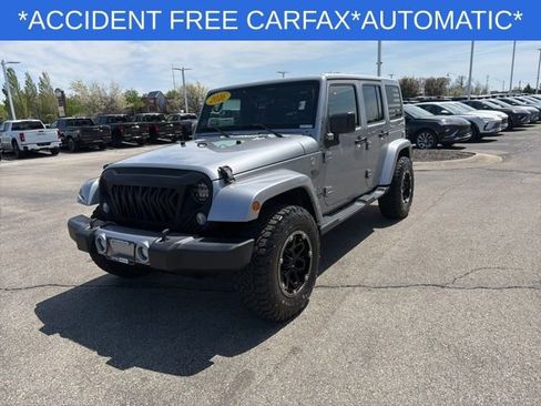 Used 2016 Jeep Wrangler Unlimited Sahara w/ Dual Top Group image 5