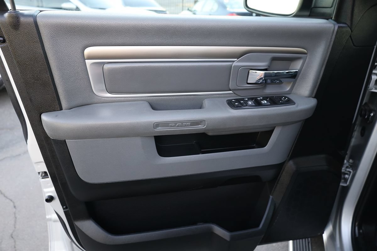 Used 2016 RAM 1500 Big Horn AWD/4WD image 9