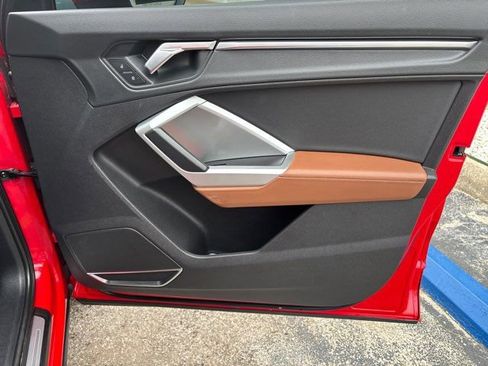 Used 2020 Audi Q3 2.0T Prestige w/ Prestige Package image 60