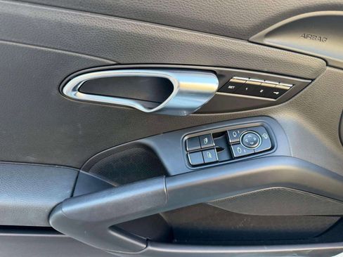 Used 2022 Porsche 718 Boxster image 31