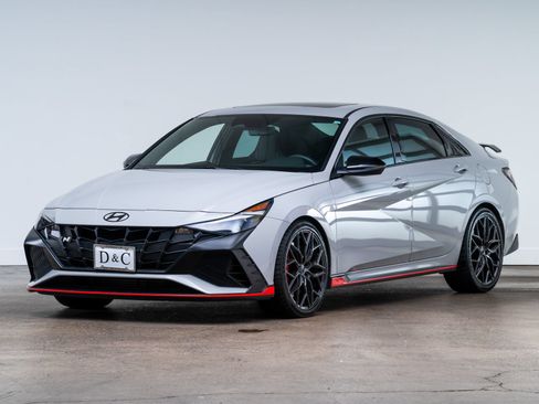 Used 2023 Hyundai Elantra N FWD image 4