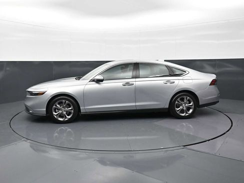 Used 2024 Honda Accord EX image 8